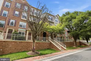 10359 Sager Ave, Fairfax, VA 22030 - Photo 30