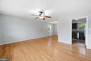 4211 University Dr, Fairfax, VA 22030 - Photo 16