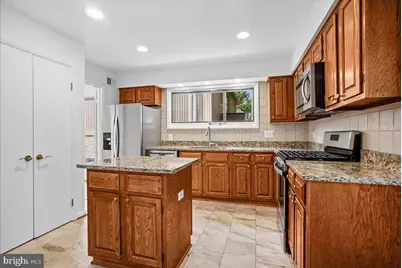 9938 Great Oaks Way, Fairfax, VA 22030 - Photo 16