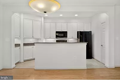 10328 Sager Avenue #414, Fairfax, VA 22030 - Photo 10