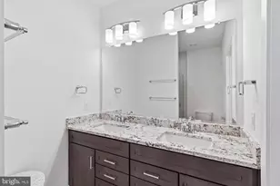 10817 Cedar Ave, Fairfax, VA 22030 - Photo 18