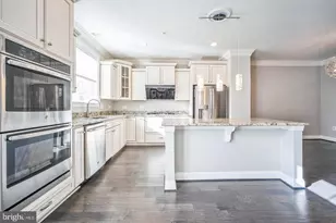 4304 Edosomwan Ln, Fairfax, VA 22030 - Photo 12