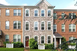 4304 Edosomwan Ln, Fairfax, VA 22030 - Photo 2