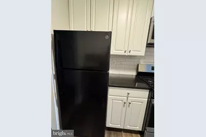 3991 Lyndhurst Drive #204, Fairfax, VA 22031 - Photo 6