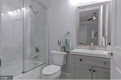 10704 Warwick Avenue #A, Fairfax, VA 22030 - Photo 36