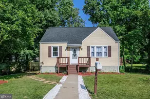 4023 Chestnut St, Fairfax, VA 22030 - Photo 2