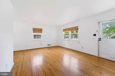 10209 Sager Avenue, Fairfax, VA 22030 - Photo 12