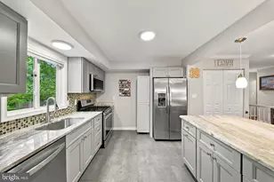 3713 Randolph St, Fairfax, VA 22030 - Photo 2