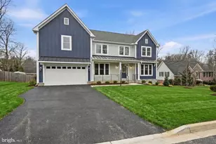 3410 Burrows Ave, Fairfax, VA 22030 - Photo 2