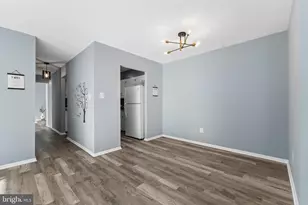 10165 Fair Woods Dr, Fairfax, VA 22030 - Photo 12