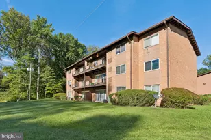 10165 Fair Woods Dr, Fairfax, VA 22030 - Photo 30