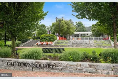 3989 Norton Place #402, Fairfax, VA 22030 - Photo 4