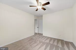 10413 Courthouse Dr, Fairfax, VA 22030 - Photo 18