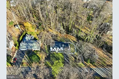10704 Howerton Avenue, Fairfax, VA 22030 - Photo 36