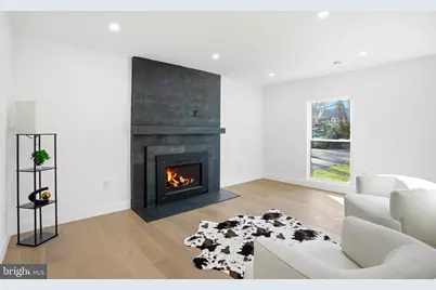 10704 Howerton Avenue, Fairfax, VA 22030 - Photo 14