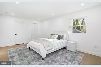 10704 Howerton Avenue, Fairfax, VA 22030 - Photo 16
