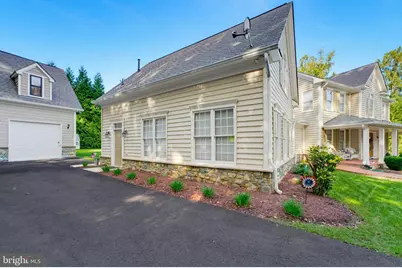 10903 Maple Street, Fairfax, VA 22030 - Photo 32