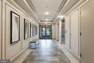 3985 Norton Pl, Fairfax, VA 22030 - Photo 2