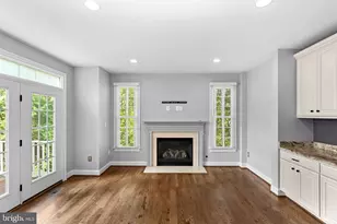 10695 Yorktown Ct, Fairfax, VA 22030 - Photo 26