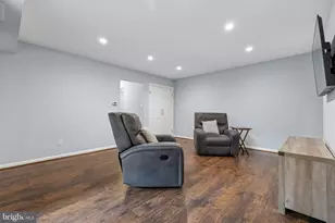3846 Lyndhurst Dr, Fairfax, VA 22031 - Photo 6
