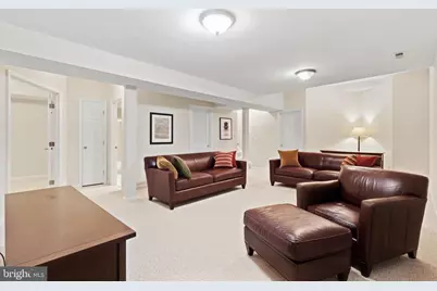9827 Bolton Village Court, Fairfax, VA 22032 - Photo 32