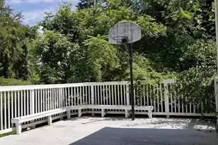 10506 Oak Pl, Fairfax, VA 22030 - Photo 10