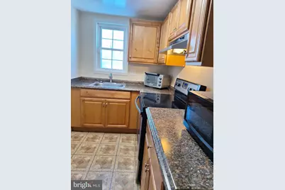 10506 Oak Place, Fairfax, VA 22030 - Photo 6