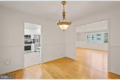 10102 Spring Lake Terrace, Fairfax, VA 22030 - Photo 10