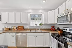 573 Pointe Dr, Harrisonburg, VA 22801 - Photo 8