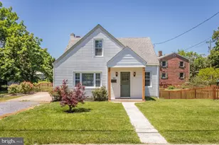 131 S Willow St, Harrisonburg, VA 22801 - Photo 2