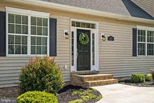 327 Blue Stone Hills Dr, Harrisonburg, VA 22801 - Photo 2