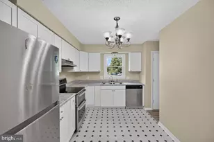 1425 Country Club Ct, Harrisonburg, VA 22802 - Photo 8