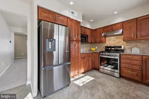 9395 Cloverhill Ct, Manassas, VA 20110 - Photo 22