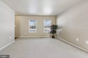 9395 Cloverhill Ct, Manassas, VA 20110 - Photo 16