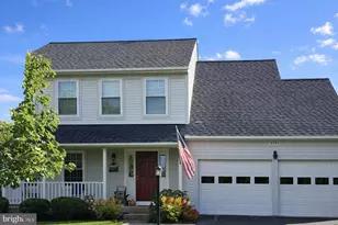 9395 Cloverhill Ct, Manassas, VA 20110 - Photo 2