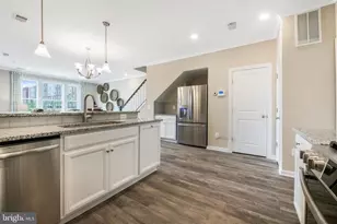 9677 Swallowtail Ln, Manassas, VA 20110 - Photo 16