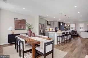 9675 Swallowtail Ln, Manassas, VA 20110 - Photo 14