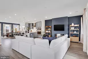 9675 Swallowtail Ln, Manassas, VA 20110 - Photo 10