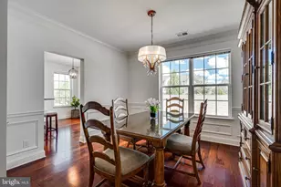 10273 Fountain Cir, Manassas, VA 20110 - Photo 6