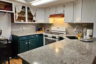 9200 Azure Ct, Manassas, VA 20110 - Photo 2