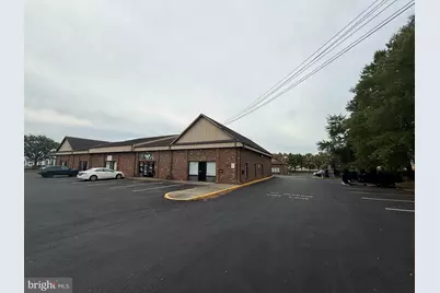 8649 Phoenix Drive, Manassas, VA 20110 - Photo 2