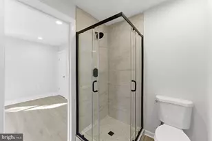 9204 Douglas St, Manassas, VA 20110 - Photo 38