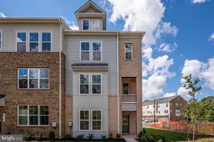 10130 Queens Wy, Manassas, VA 20110 - Photo 2