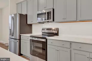 9666 Swallowtail Ln, Manassas, VA 20110 - Photo 14