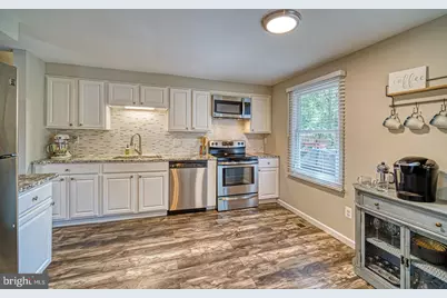 8593 Fairfax Street, Manassas, VA 20110 - Photo 2