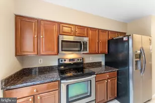 10140 Forest Hill Cir, Manassas, VA 20110 - Photo 12