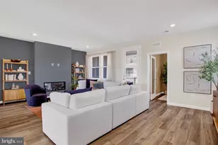 1006 Swallowtail Ln, Manassas, VA 20110 - Photo 10