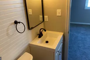 9182 Landgreen St, Manassas, VA 20110 - Photo 10