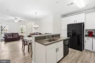 9557 Center St, Manassas, VA 20110 - Photo 6