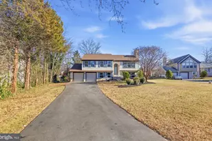 10395 Janja Ct, Manassas, VA 20110 - Photo 2